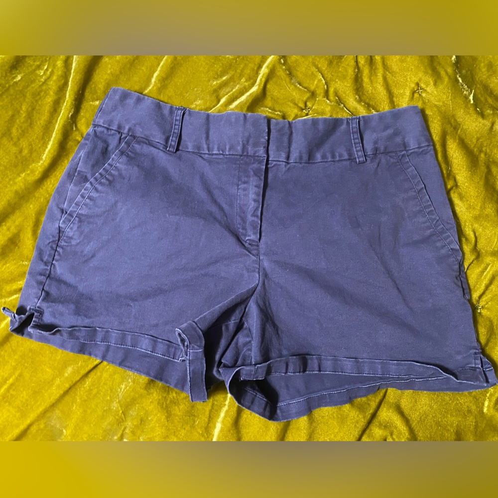 EUC LOFT - loafer shorts — navy blue - size 8